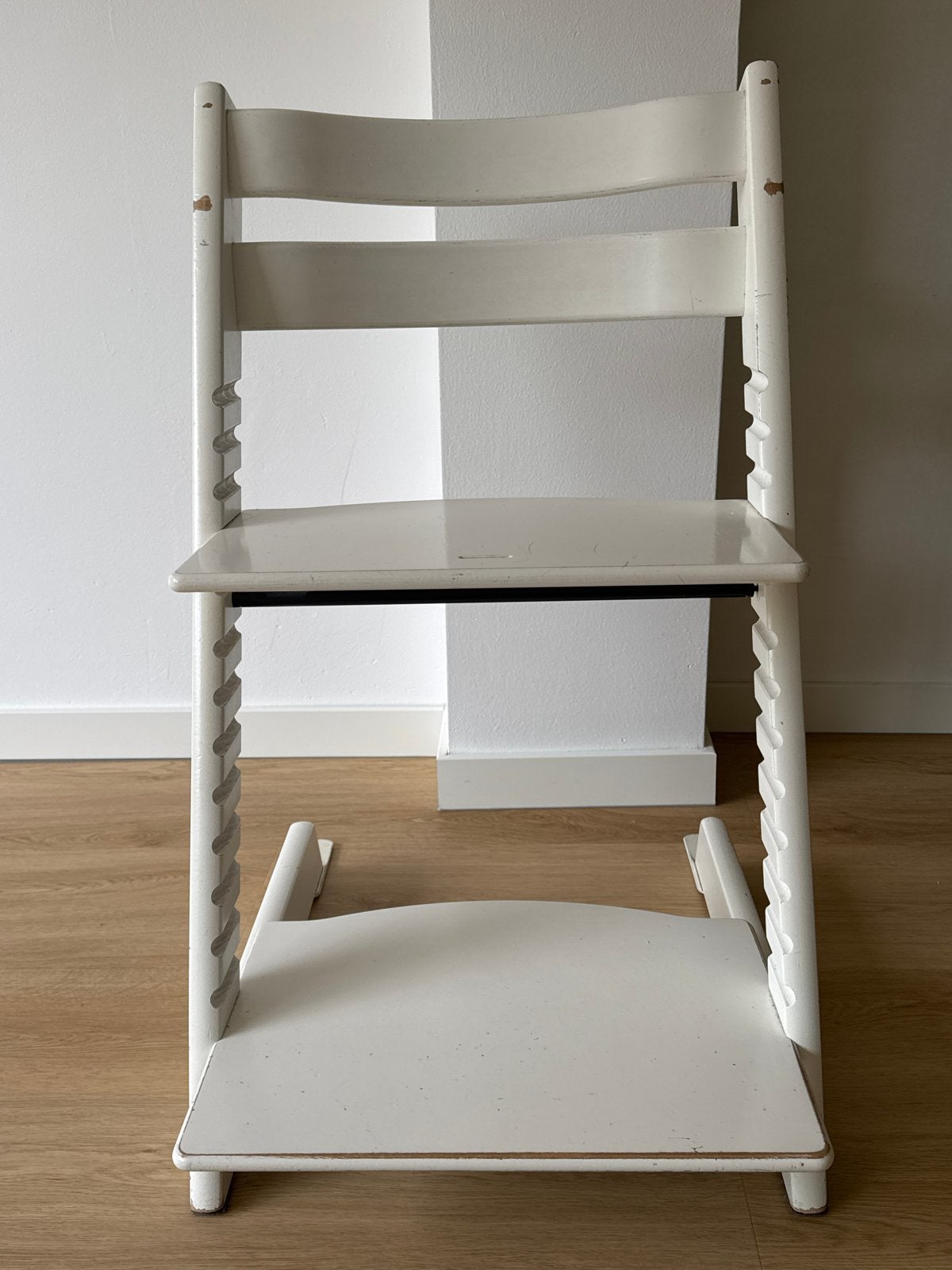 Stokke Tripp Trapp kinderstoel wit, Kinderen en Baby's, Ophalen, Gebruikt, Meegroeistoel, Aanschuifbaar