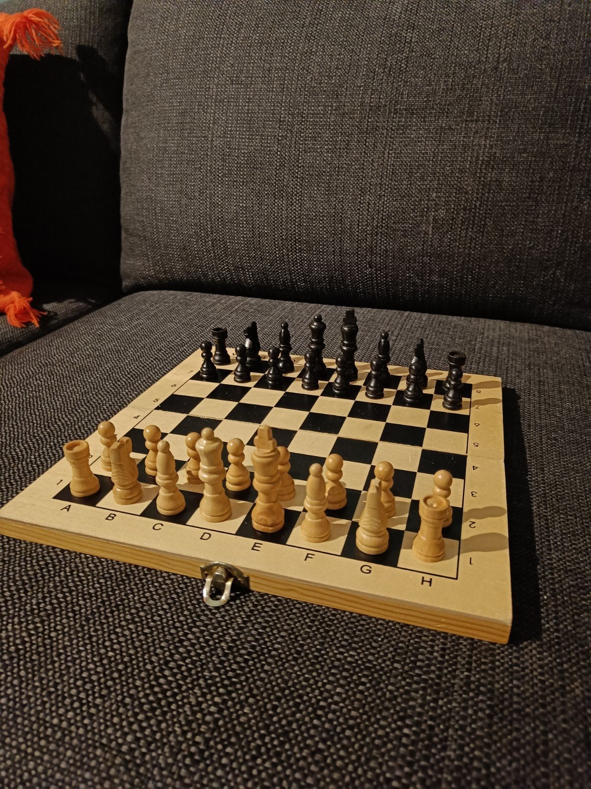 Opklapbaar houten schaakbord/backgammon met houten stukken, Ophalen of Verzenden, Gebruikt, Schaken
