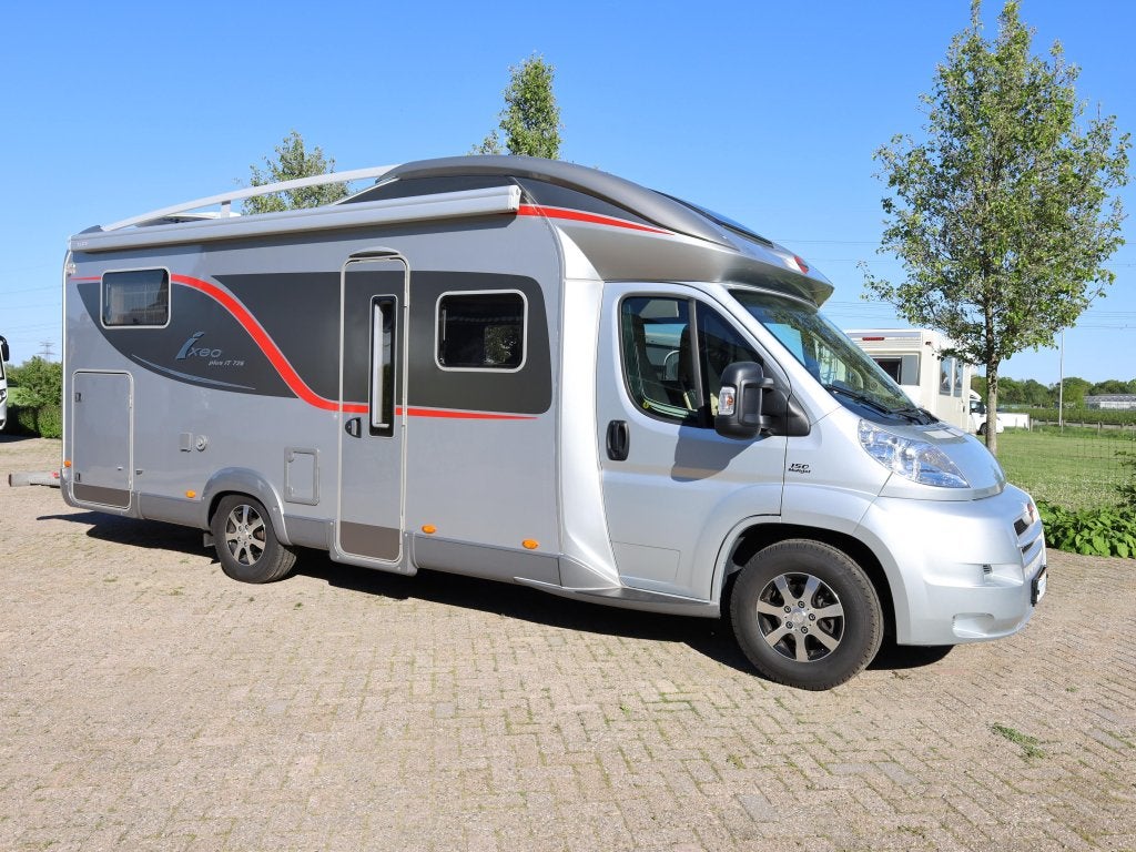 Bürstner Ixeo Plus 726 IT scooterrek, Niet ingevuld, Ringverwarming, Fiat, Bedrijf