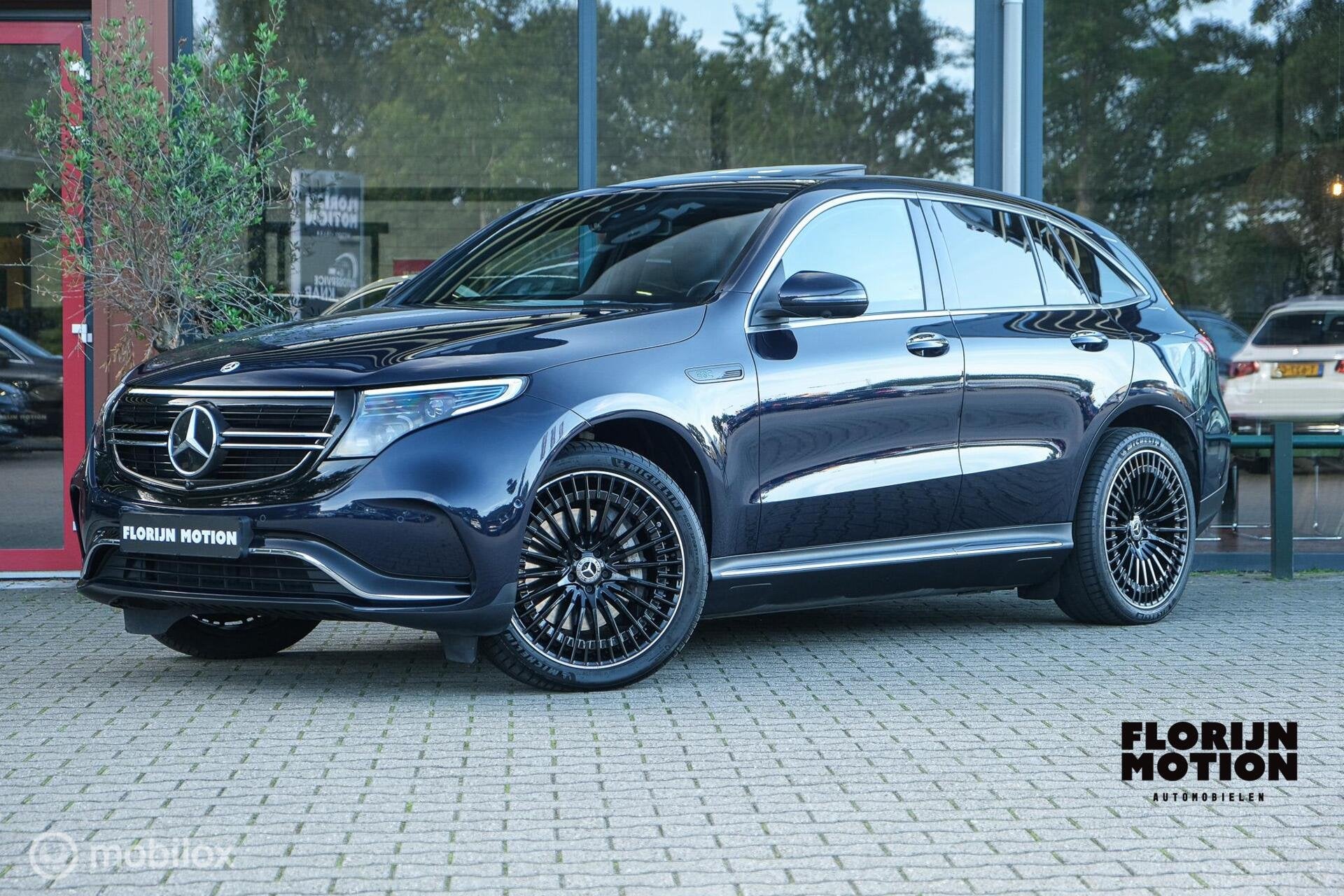 Mercedes EQC 400 4MATIC AMG Line Premium+ 80 kWh | 95,7% SOH, Automaat, Zwart, 2395 kg, Blauw