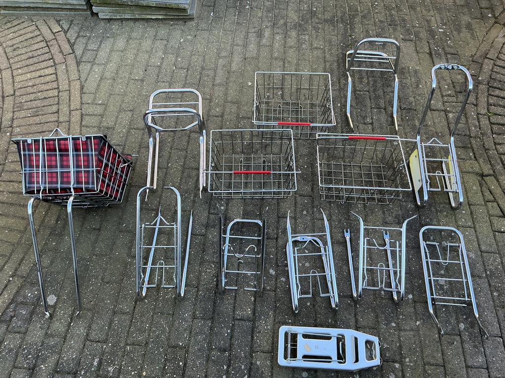 CHROMEN REKJES / BAGAGEDRAGERS EN MANDJES, Fietsen en Brommers, Brommeronderdelen | Oldtimers, Zo goed als nieuw, Overige merken