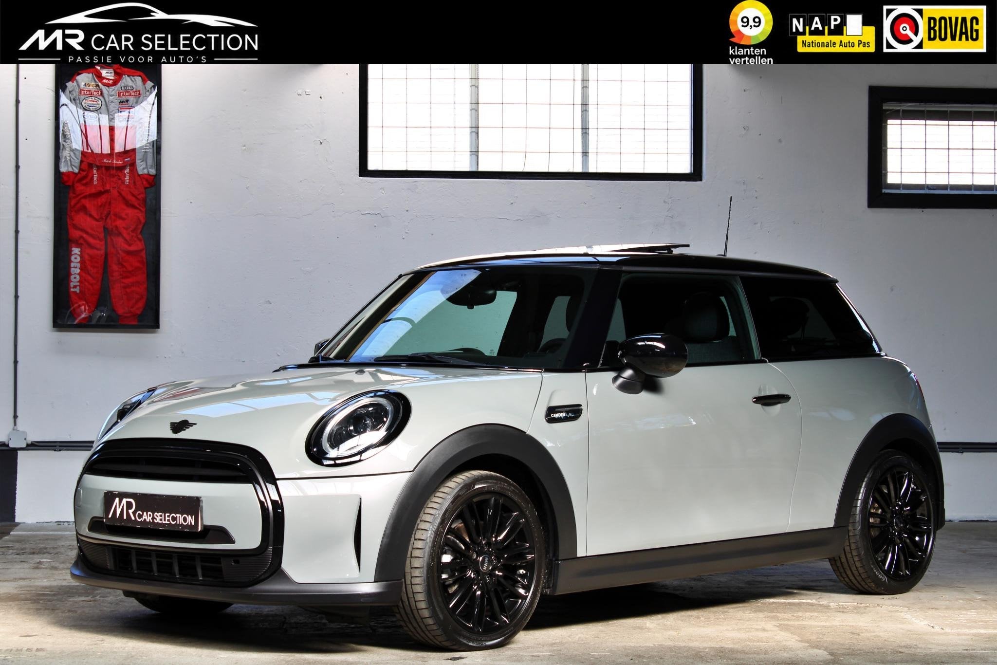 MINI 3-Deurs 1.5 Cooper Camden Edition | Panoramadak | Stuur, Auto's, Dealer onderhouden, 136 pk, Gebruikt, Met garantie (alle)