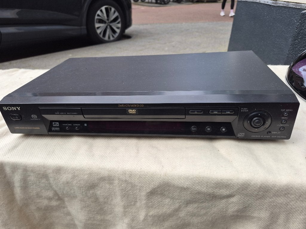 Foto 3 van Sony DVP-NS705V dvd-speler, zwart.