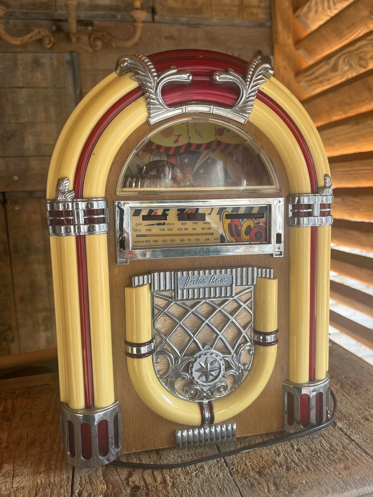 Retro Jukebox Radio met Cassettespeler en Verlichting, Ophalen, Zo goed als nieuw, Radio