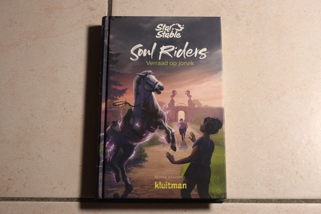 Star Stable Soul Riders Verraad op Jorvik / Helena Dahlgren, Ophalen of Verzenden, Zo goed als nieuw, Fictie
