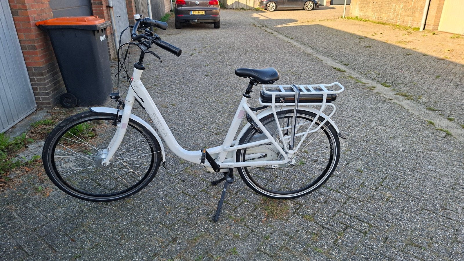 Stella Fiore elektrische mamafiets – lage instap, Fietsen en Brommers, Gebruikt, 0 zitjes, Dubbele standaard, Ophalen