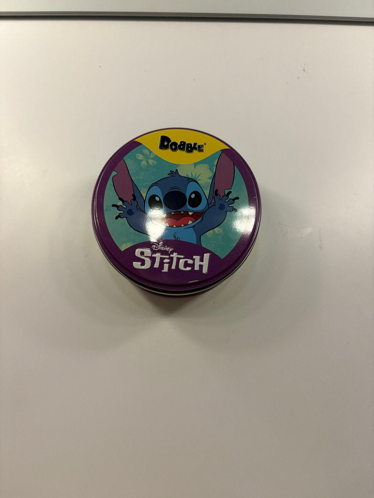 Dobble Disney Stitch - Compleet en onbeschadigd, Ophalen of Verzenden, Zo goed als nieuw