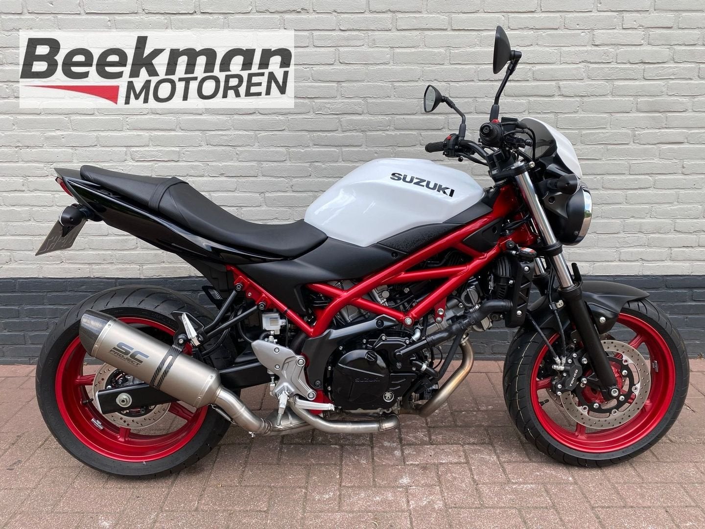 SUZUKI SV 650 (bj 2021) 6,830 km SC / NL / 1e eigenaar SV650, SUZUKI, Motorrijbewijs A, Bedrijf, Onbekend