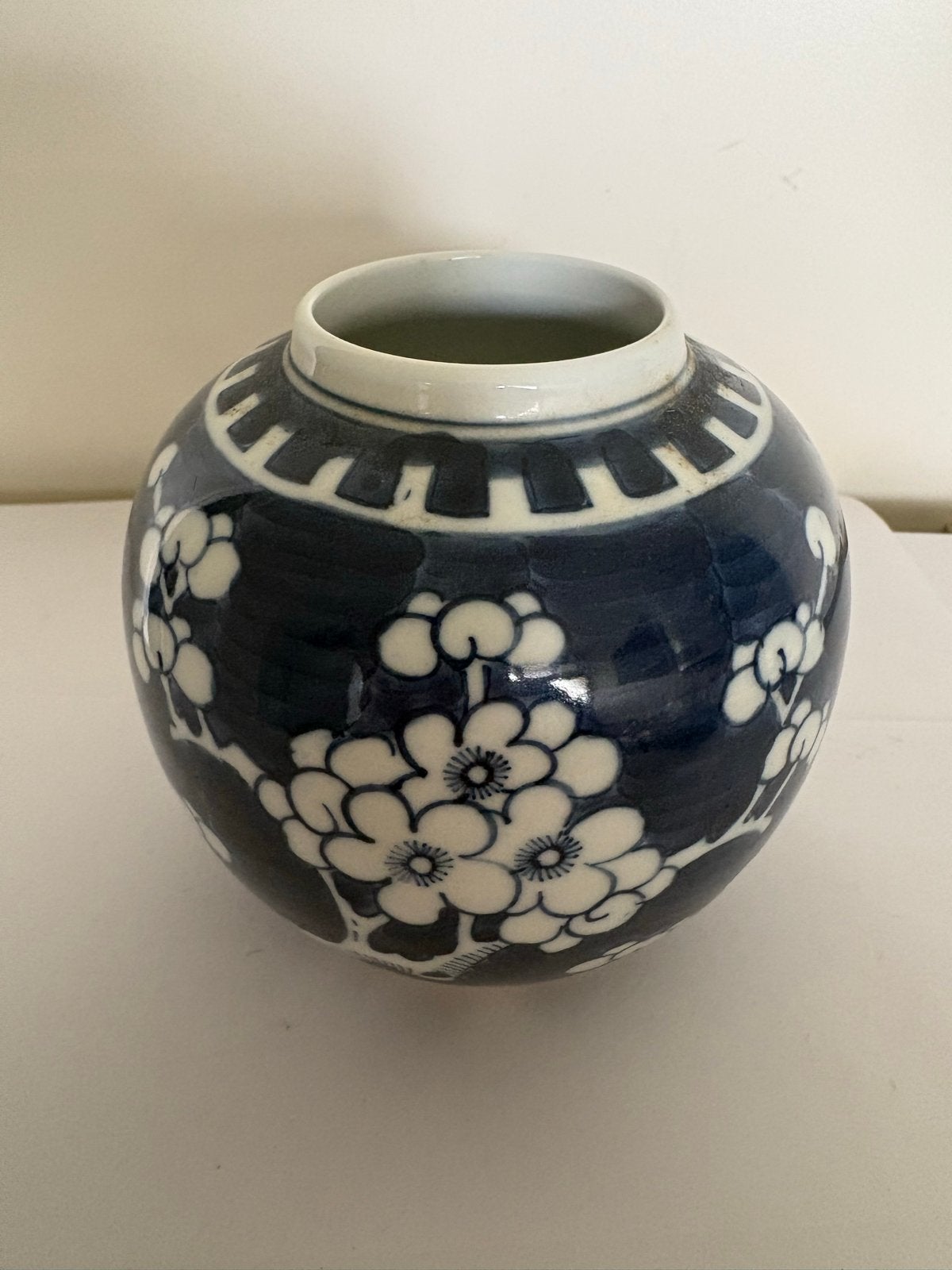 Antieke Chinese Blauw-Witte Gemberpot met Pruimenbloesem, Ophalen of Verzenden