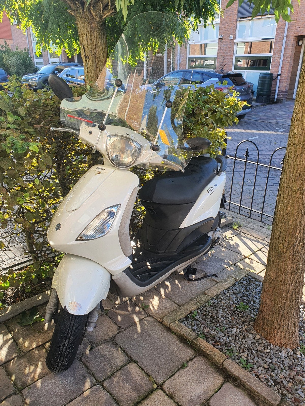 Piaggio Fly 25 scooter - Wit, 15420 km, Ophalen, Gebruikt, Fly, Benzine