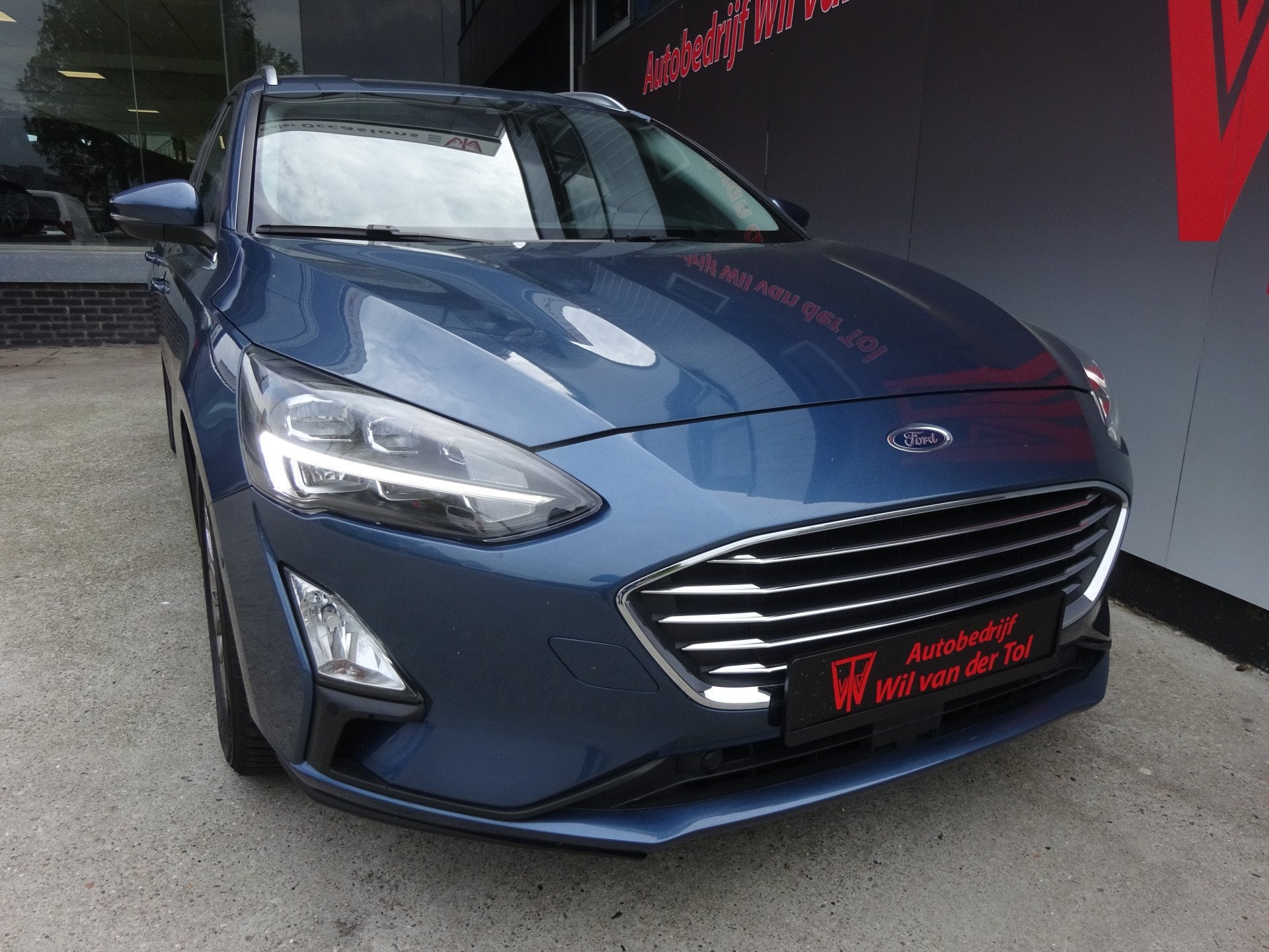 Ford FOCUS Wagon 1.0 ECOBOOST TITANIUM X | AUTOMAAT | A.C.C, Stof, 715 kg, Blauw, 1331 kg