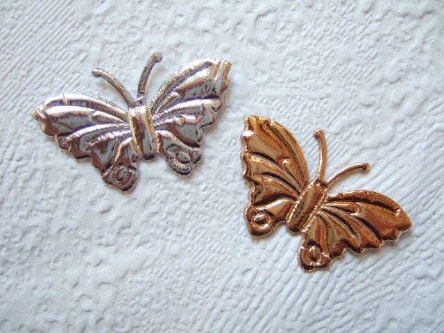 OPRUIMING ~ Mooie glanzende vlinder ~ 3,5 cm ~ Zilver & Goud, -, -, Overige typen, Nieuw