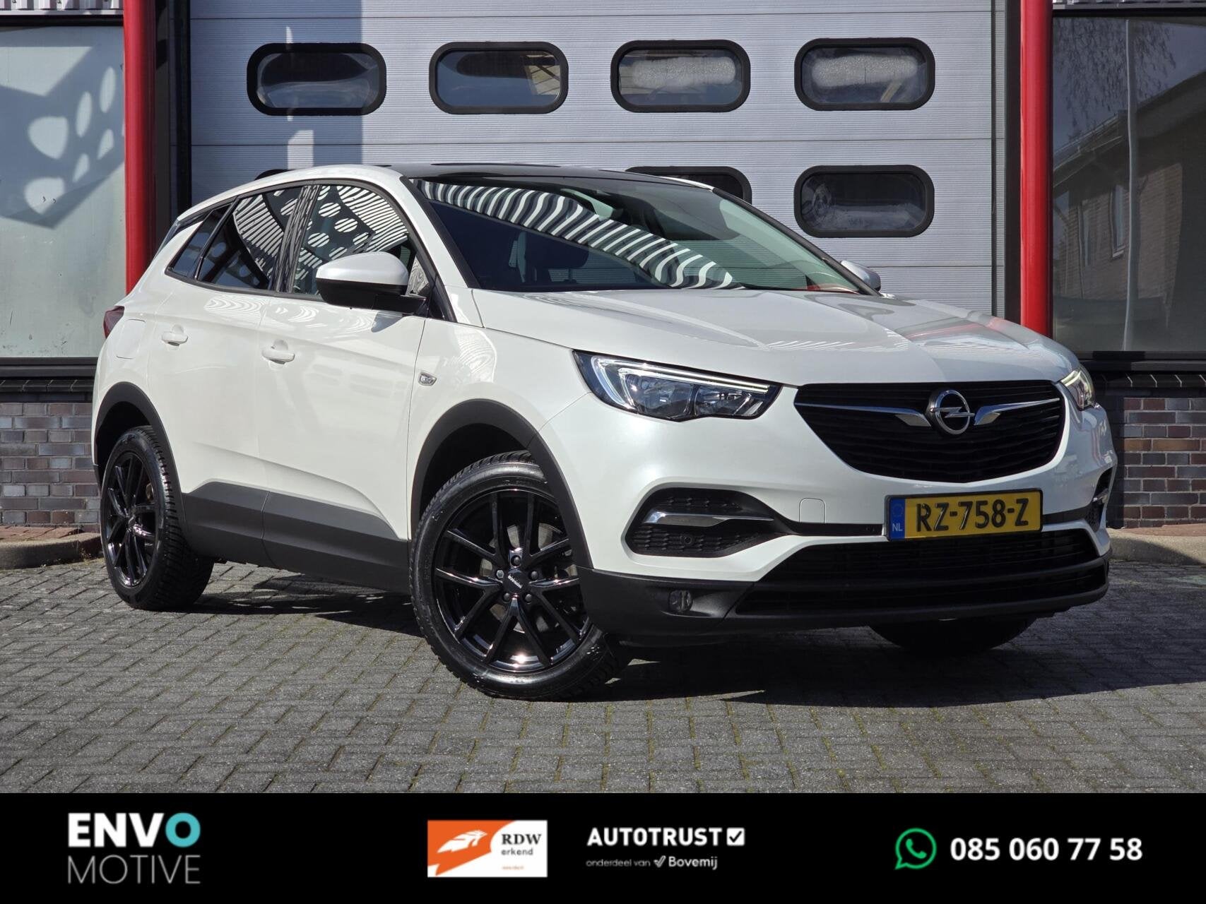 Opel Grandland X 1.2 Turbo Online Ed. Pano/Trekhaak/Navi/LMV, Voorwielaandrijving, Automatische klimaatregeling, Stof, Gebruikt