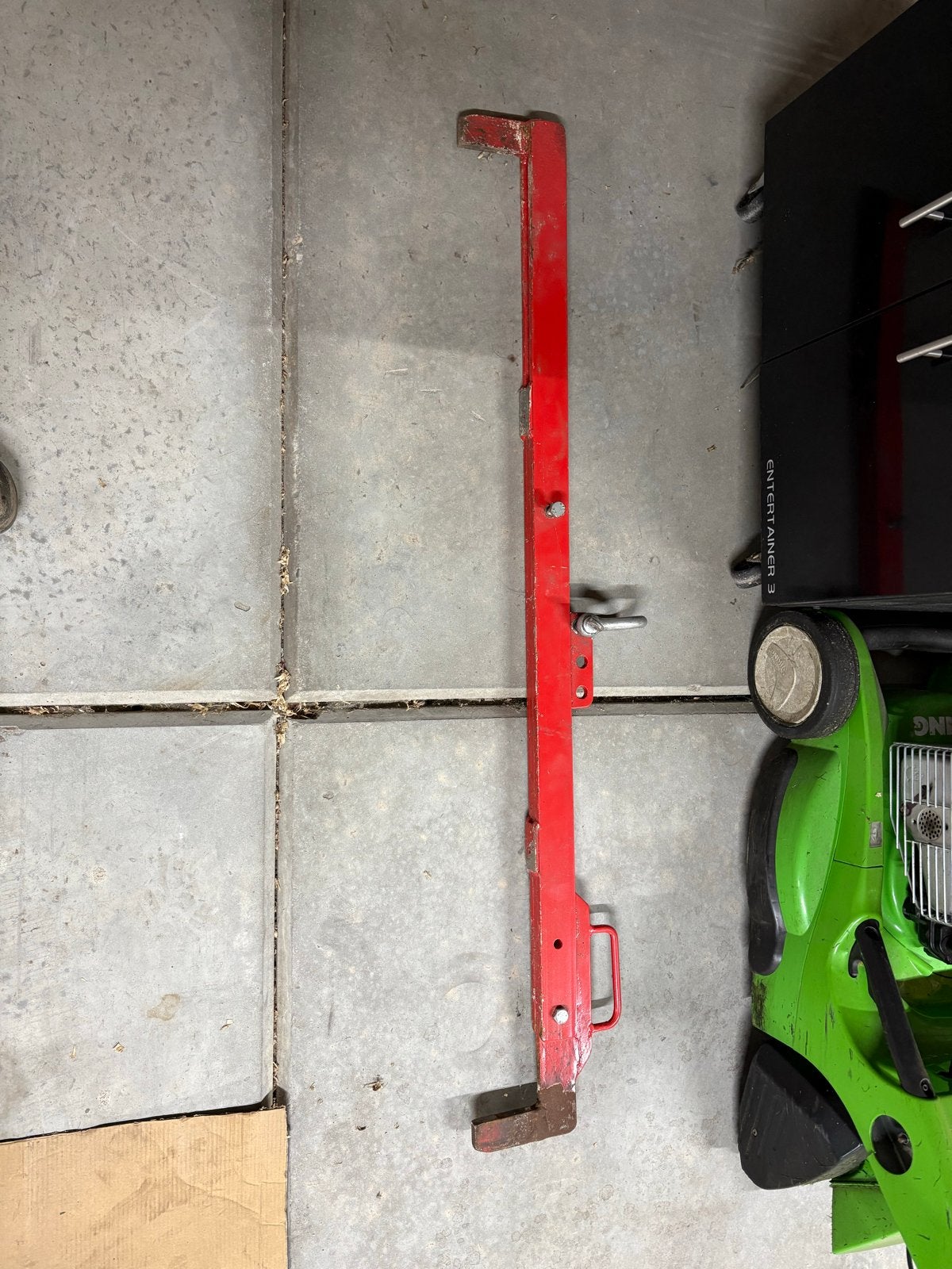 Betonplaatjesklem - Handig gereedschap voor bestrating, Ophalen, Gebruikt, Klem