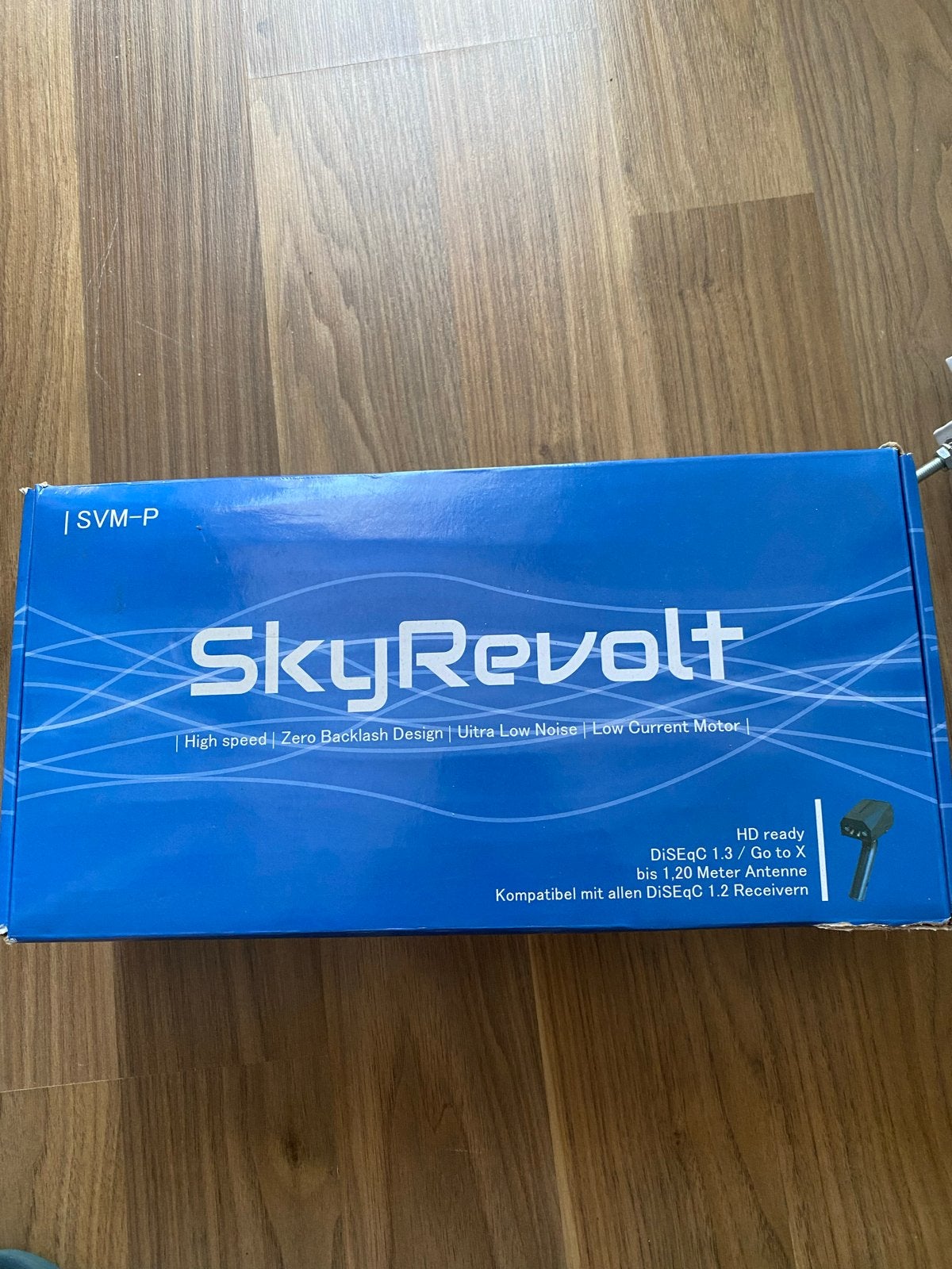 SkyRevolt SVM-P DiSEqC Motor voor schotelantenne, Ophalen of Verzenden, Zo goed als nieuw, (Schotel)antenne-accessoires, Overige merken
