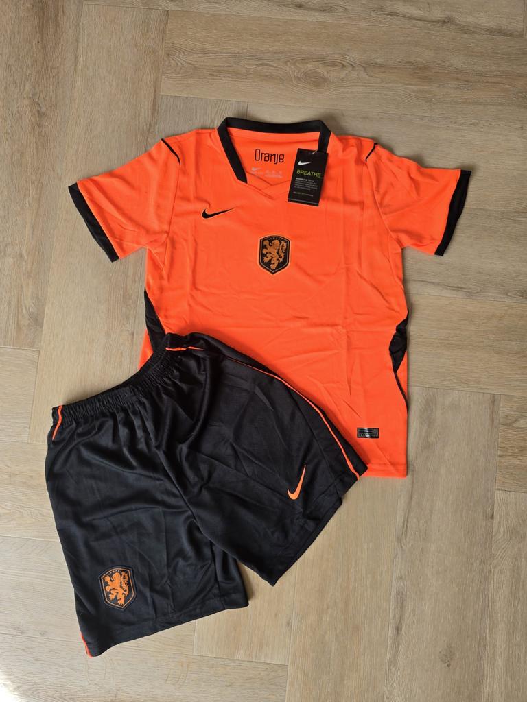 Nederlands Elftal WK2026 Voetbal Kids Shirt & Broek mt 140, Maat XS of kleiner, Verzenden, Nieuw, Set