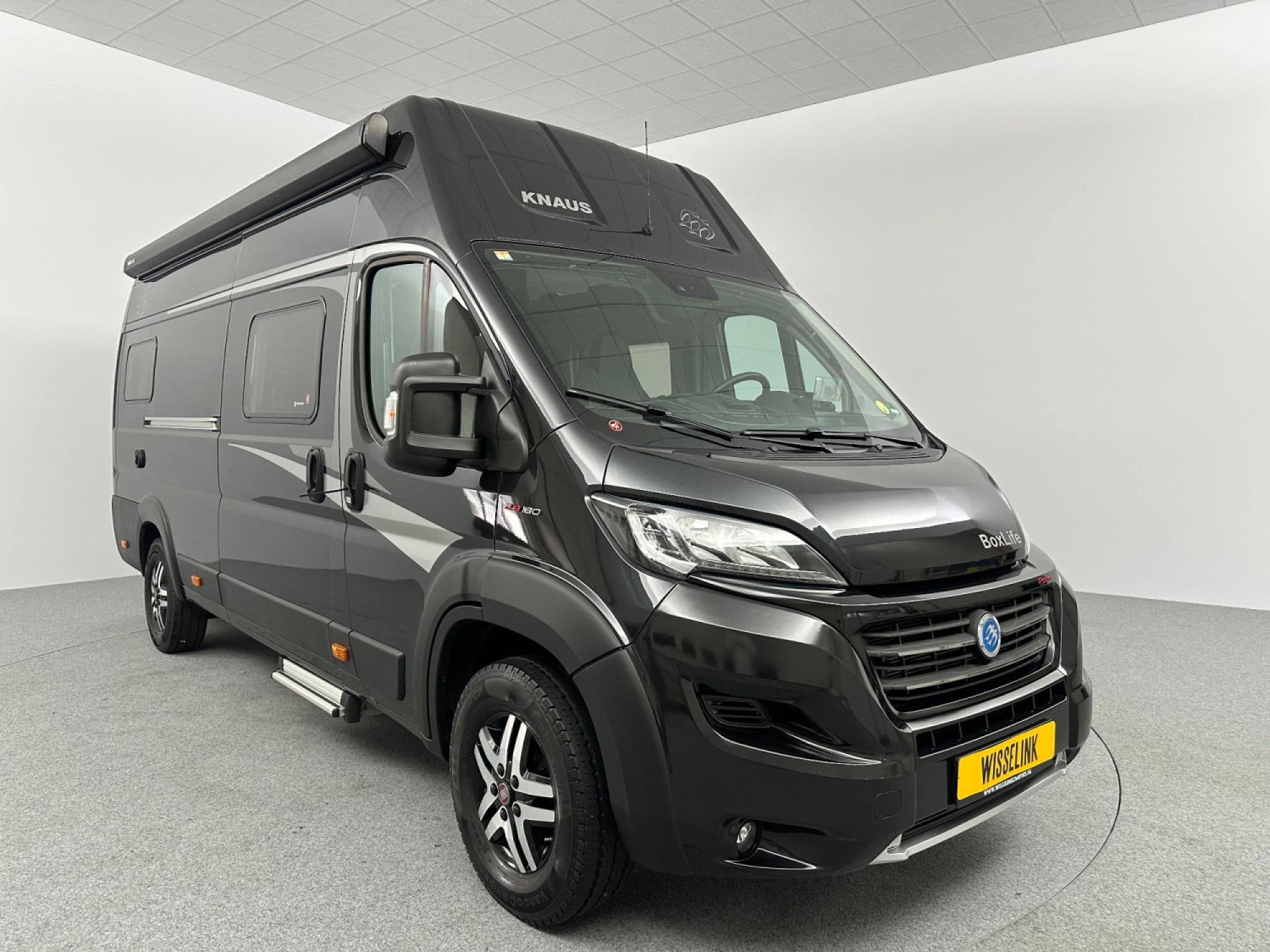 Knaus Boxlife 630 Automaat 180pk Hefbed VOL OPTIES!, Caravans en Kamperen, Automaat, Hordeur, Tot en met 2, 6 tot 7 meter