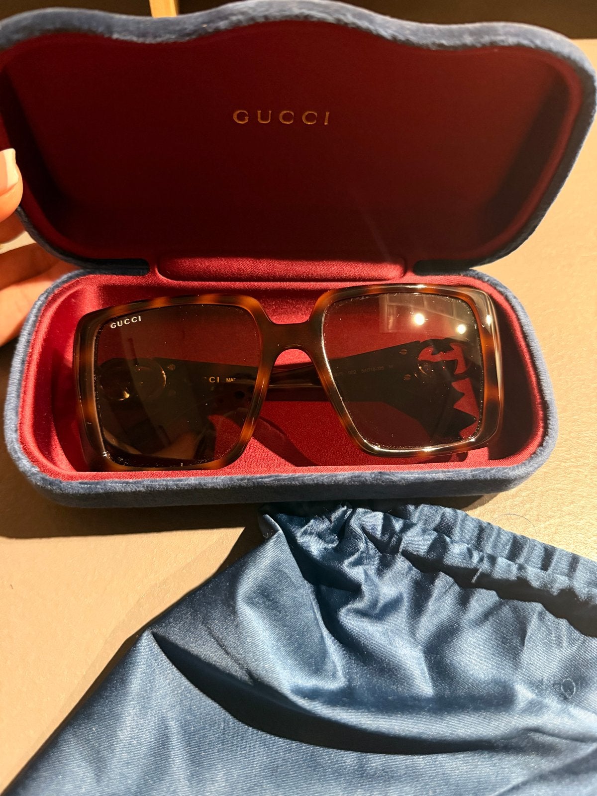 Gucci Zonnebril - Bruin met Goudkleurig Logo Orgineel!, Ophalen, Zo goed als nieuw, Bruin, Zonnebril