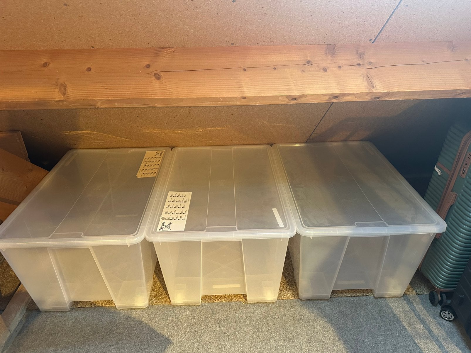 Transparante boxen met deksel en wieltjes, Ophalen of Verzenden, Zo goed als nieuw
