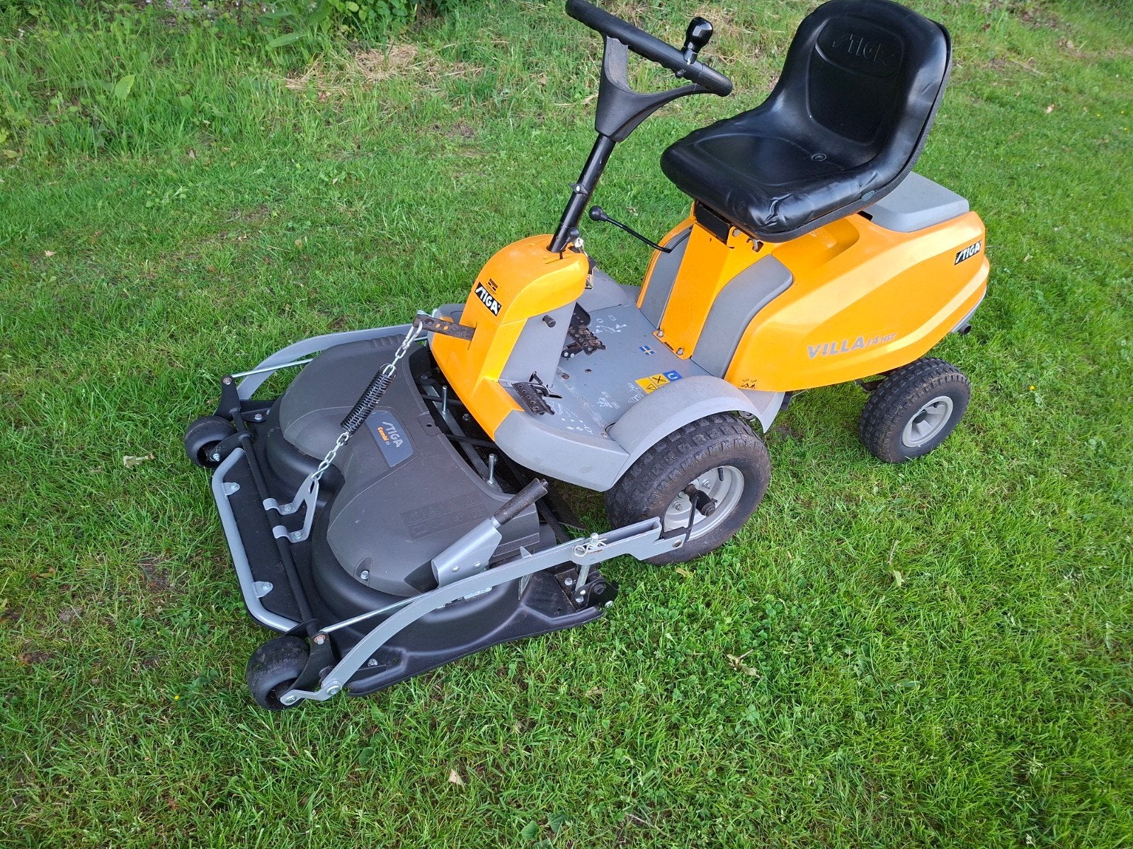 Stiga Villa 14HST Nieuw maaidek Hydrostaat, Ophalen, 50 cm of meer