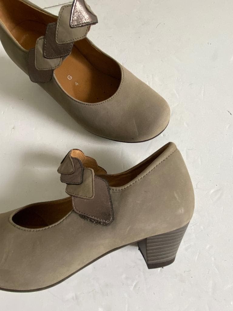 G397 Gabor Comfort: mt. 4=37 pumps schoenen hak beige, Beige, Gabor, Ophalen of Verzenden, Zo goed als nieuw