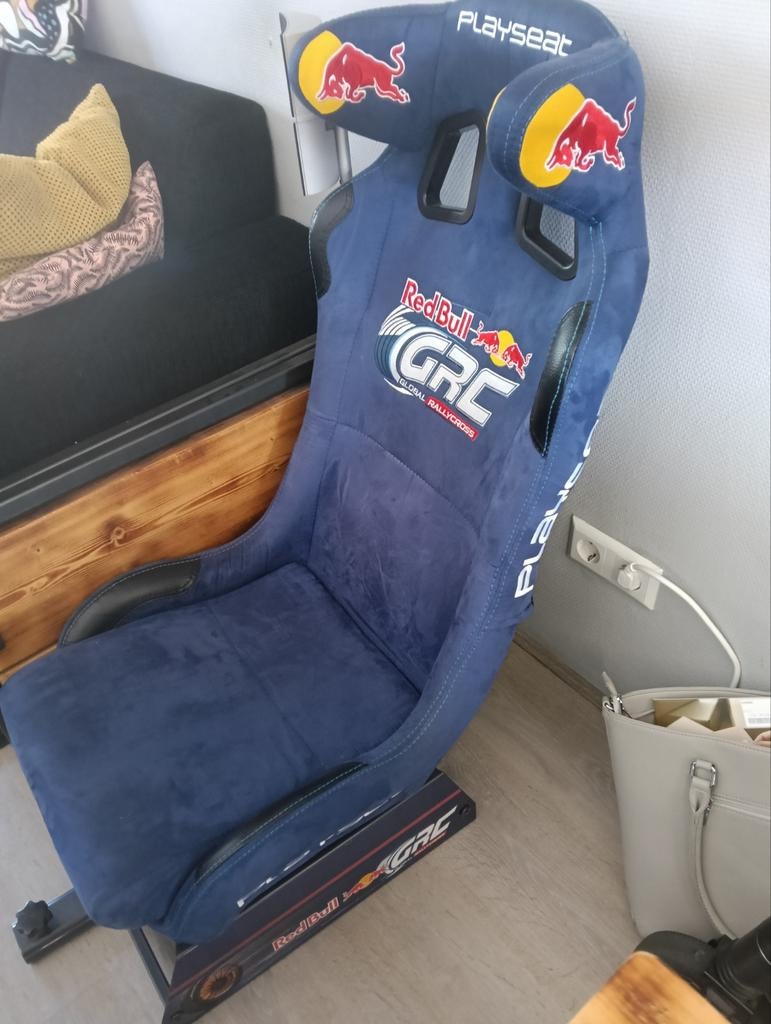 Playseat Red Bull Racing met optioneel stuur, Ophalen of Verzenden, Gebruikt, Racen en Vliegen