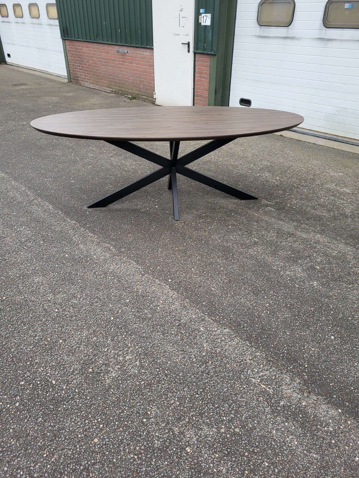Strakke houten elips tafel kleur bruin matrix poot zgan, 200 cm of meer, Zo goed als nieuw, Rechthoekig, 50 tot 100 cm