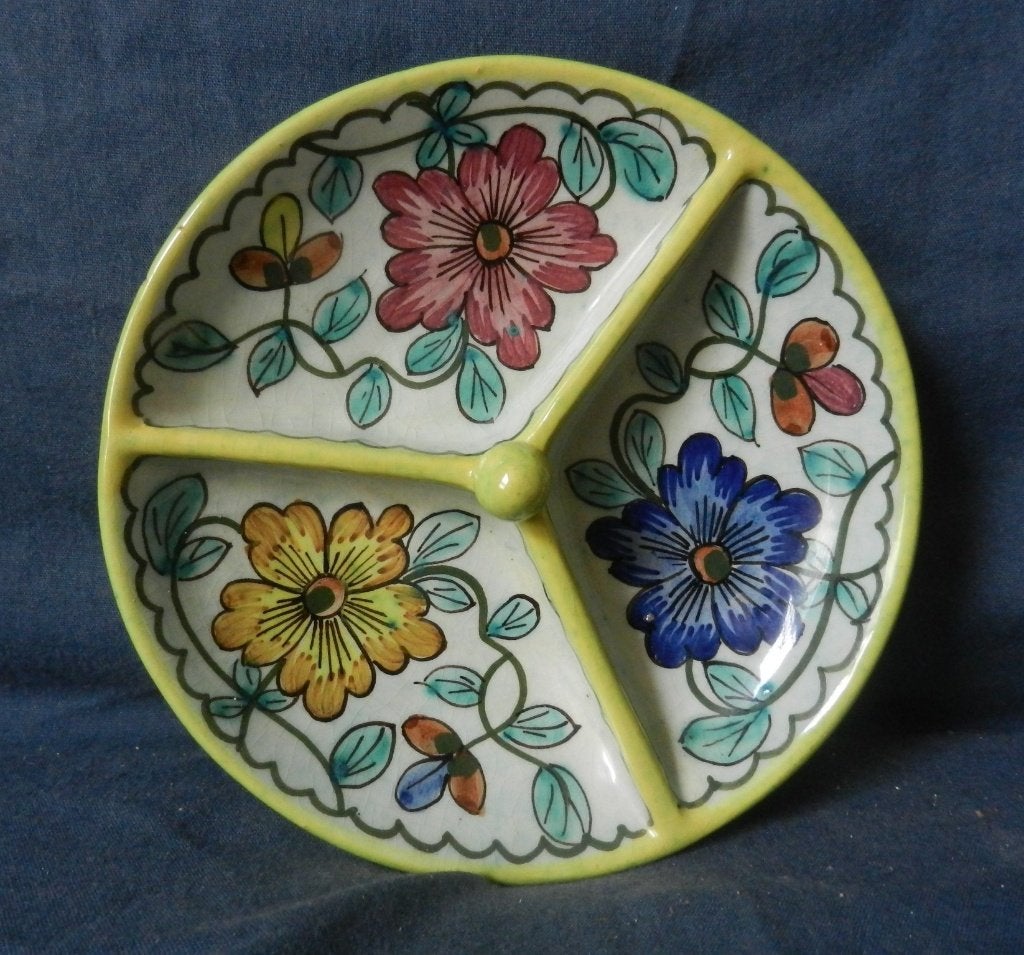 Plateel drievaks schaaltje met bloemdecor De Iris Gouda d 14, Antiek en Kunst, Ophalen of Verzenden