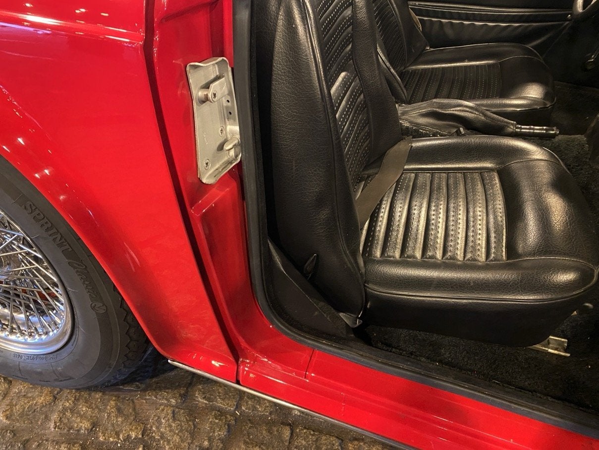 Triumph TR6 (bj 1974), foto 6