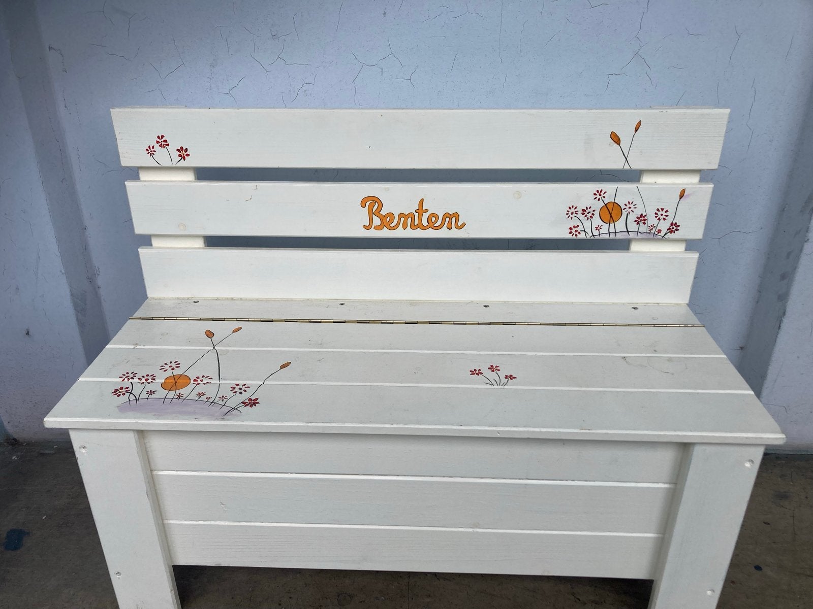 Kinderbankje met opbergruimte - Wit met bloemmotief, Kinderen en Baby's, Kinderkamer | Tafels en Stoelen, Ophalen of Verzenden