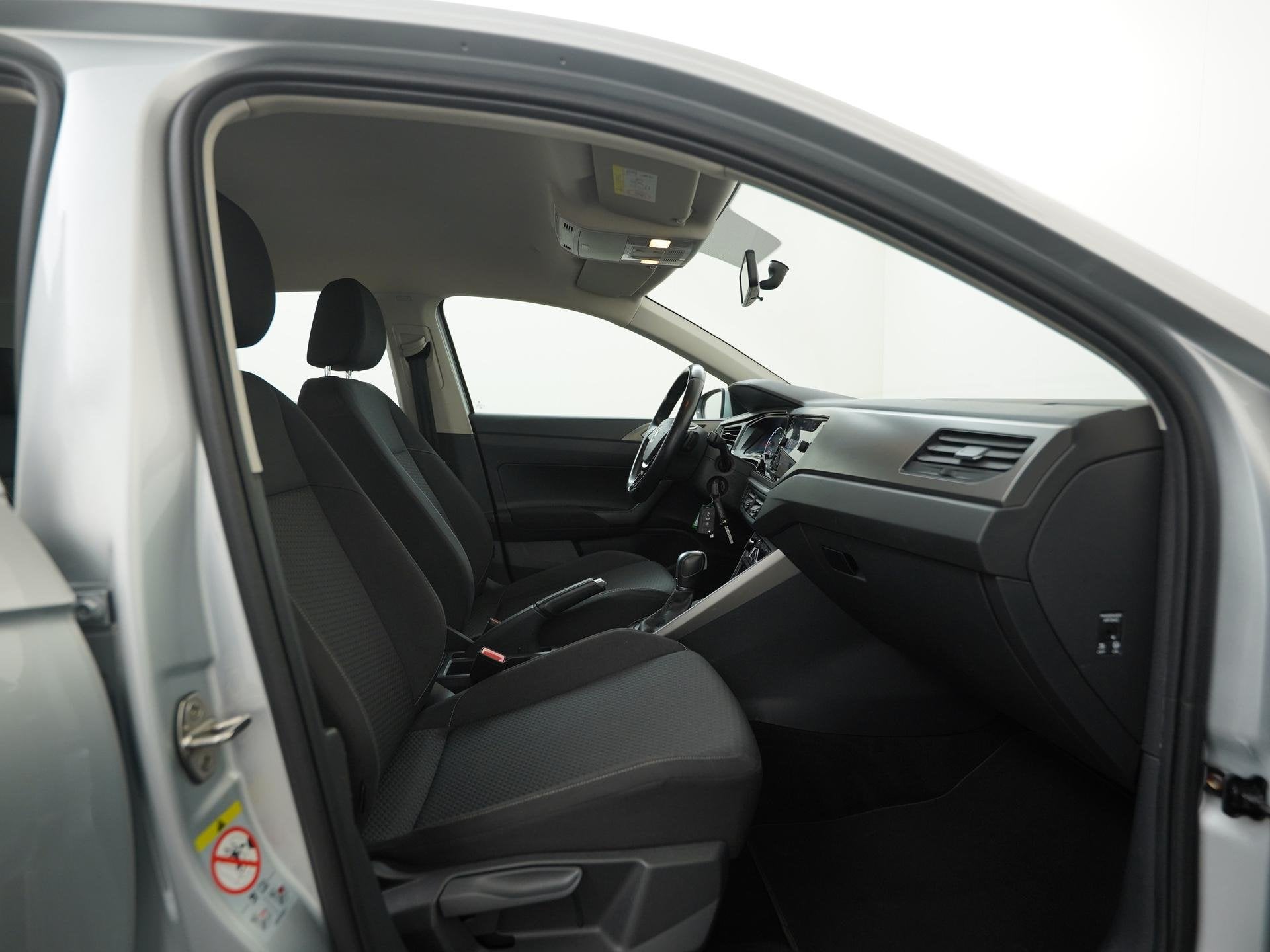 Volkswagen Polo 1.0 TSI Comfortline Business DSG | Navigatie, Auto's, 12 maanden, Stof, Gebruikt, 95 pk