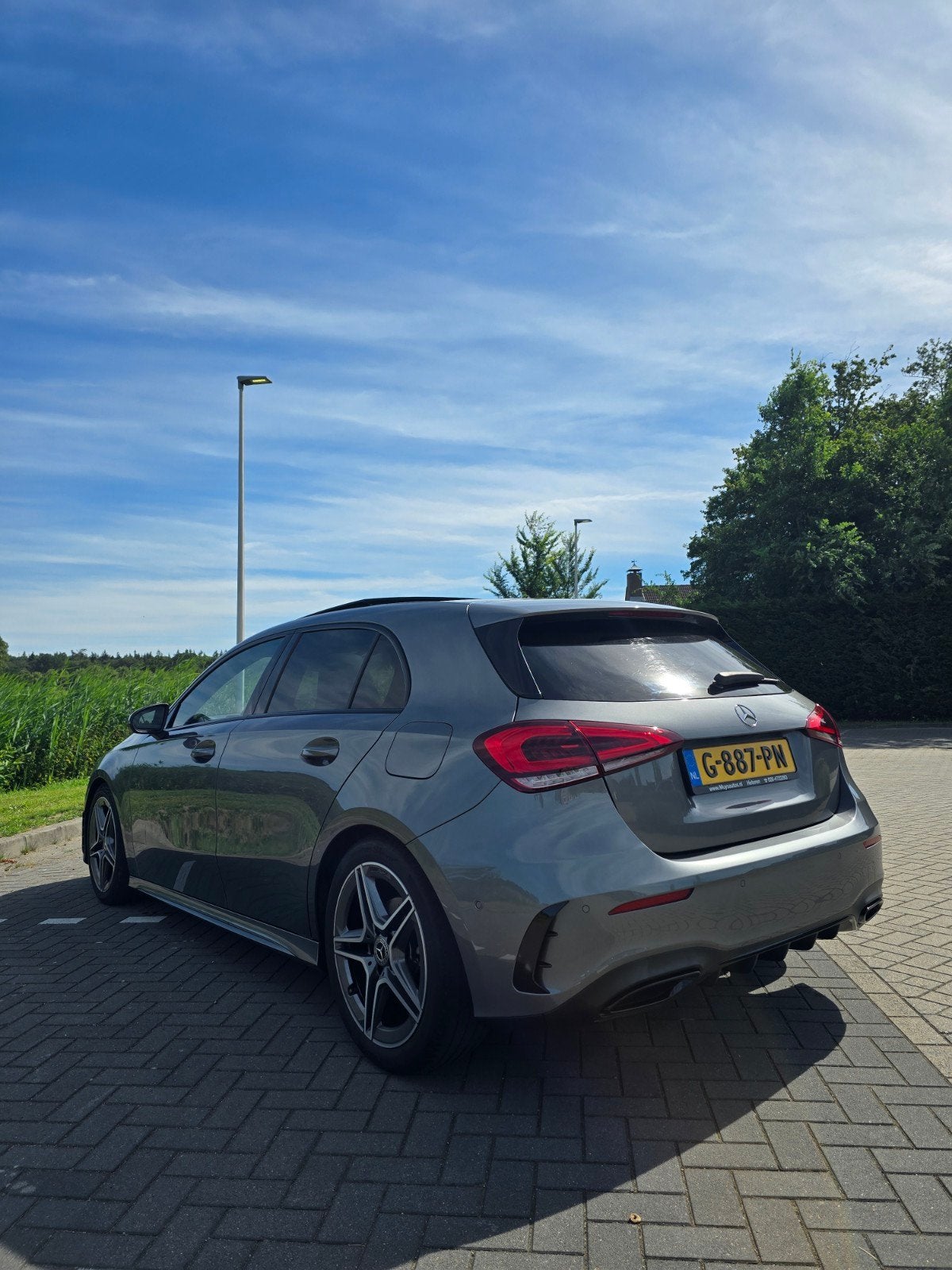 Mercedes-Benz A-Klasse A 180 136pk 7G-DCT 2019 Grijs, Auto's, Mercedes-Benz, Bi-Xenon koplampen, 136 pk, 4 cilinders, Origineel Nederlands