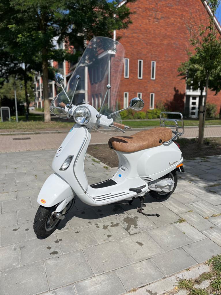 Vespa LX50 2T Wit, Ophalen, Zo goed als nieuw, Benzine, Vespa LX