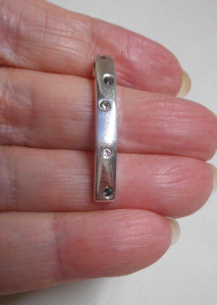 Zilveren hanger met edelsteentjes nr.074