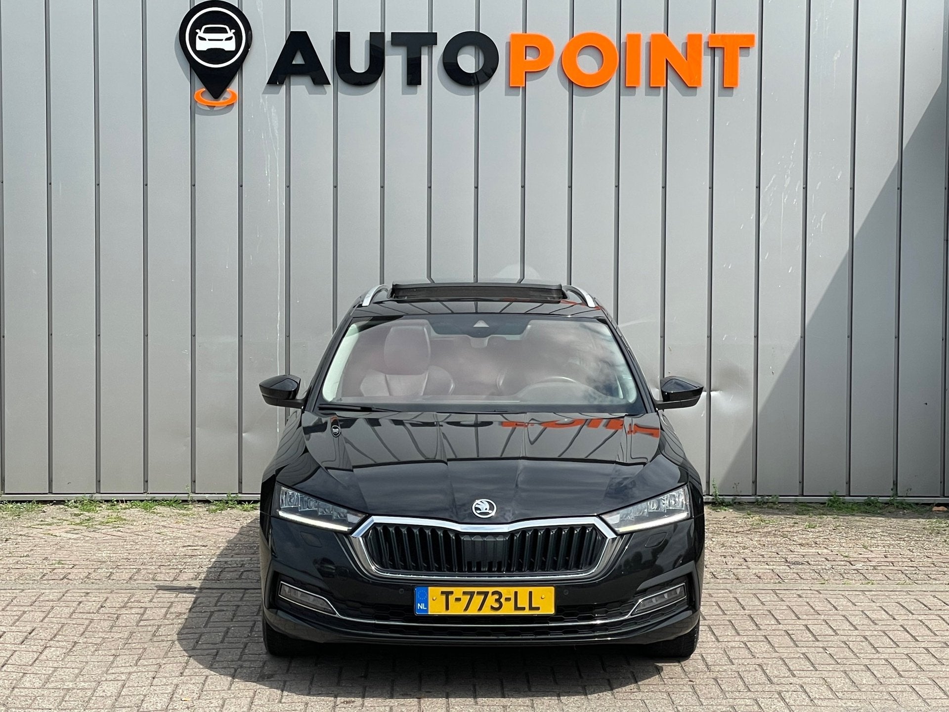 Skoda Octavia Combi 1.0 e-TSI PANO LEER VIRTUAL DEALER OND B, Auto's, Skoda, Gebruikt, Zwart, 1252 kg, 19 km/l