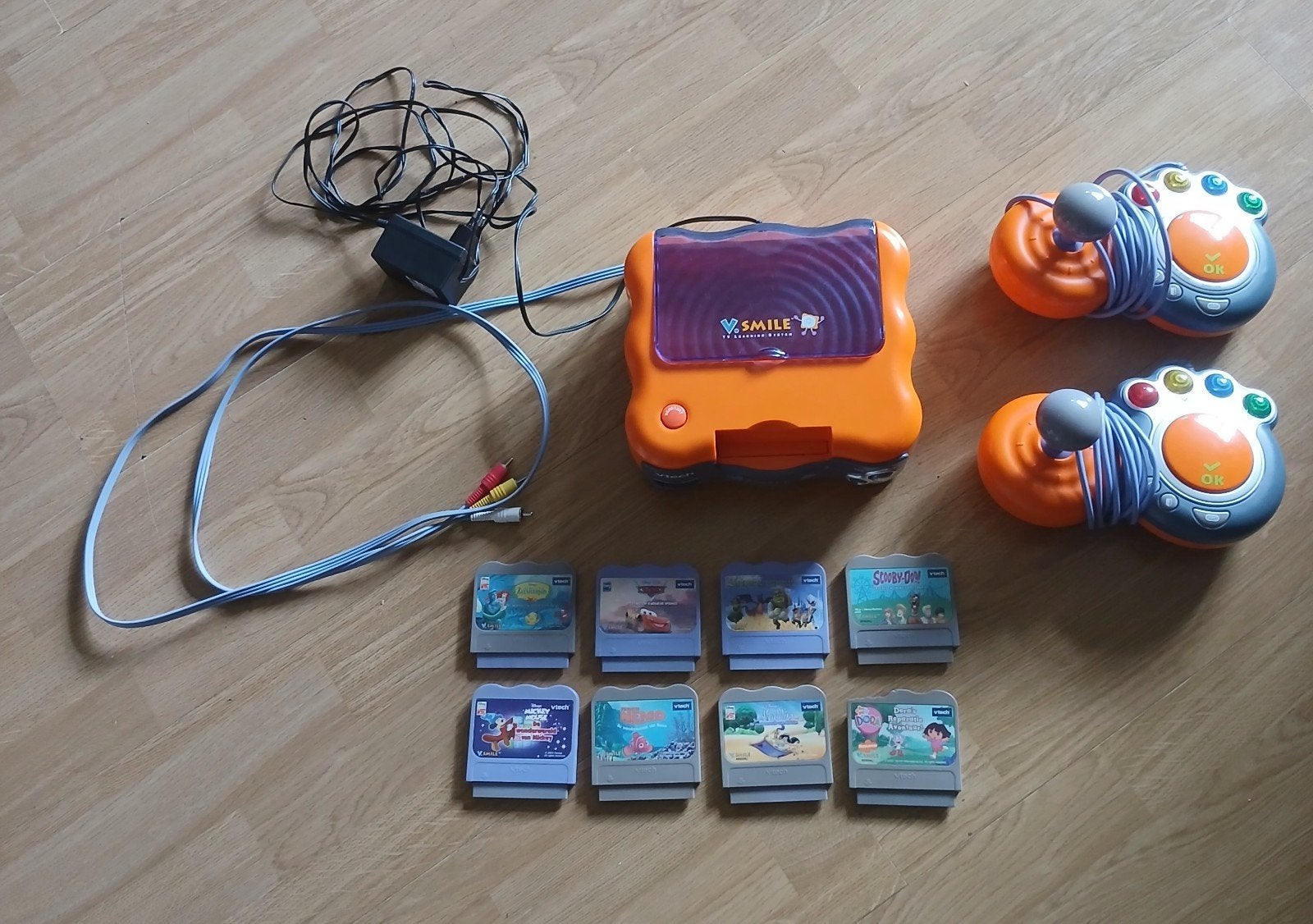 VTech V.Smile console met 8 spellen en 2 controllers, Kinderen en Baby's, Speelgoed | Vtech, Ophalen