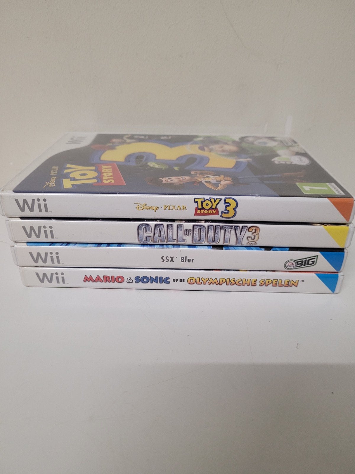 Wii Games Bundel: Call of Duty 3, SSX Blur, Mario & Sonic, T, Overige genres, Ophalen of Verzenden, Zo goed als nieuw, Eén computer