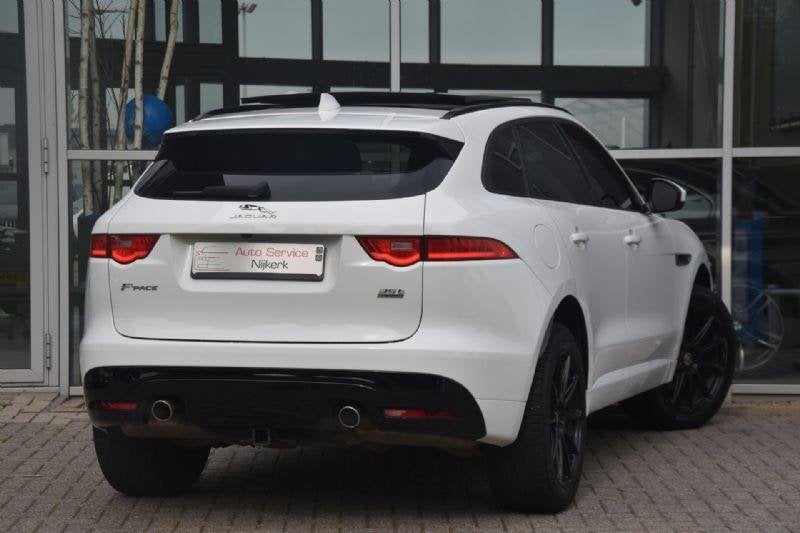 Jaguar F-Pace 3.0 V6 AWD Aut. Pano Leder Camera CarPlay 53DK, Auto's, Jaguar, Automaat, Gebruikt, Zwart, 2995 cc