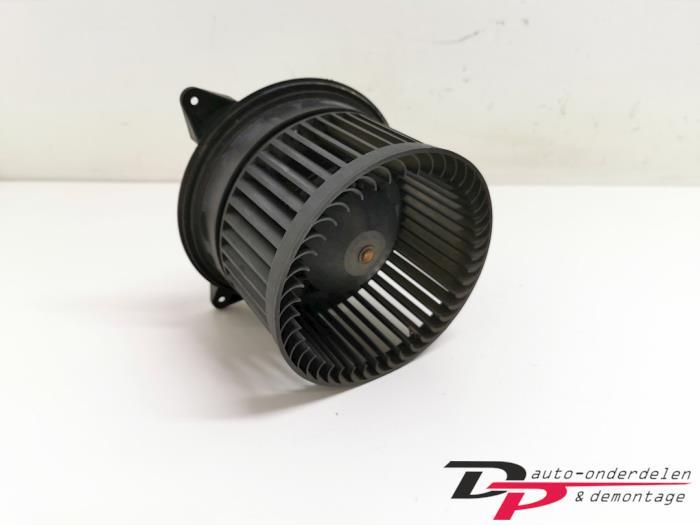 Kachel Ventilatiemotor van een Ford Mondeo