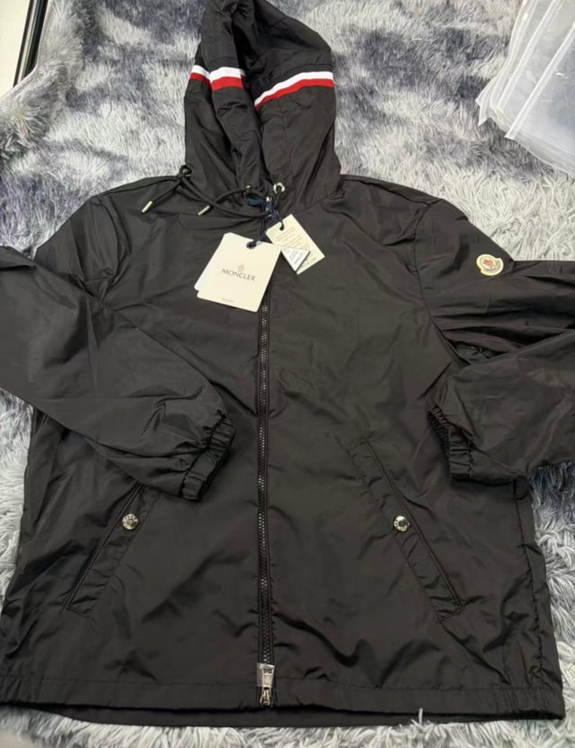 Moncler windbreaker, Verzenden, Zo goed als nieuw, Maat 46 (S) of kleiner, Zwart