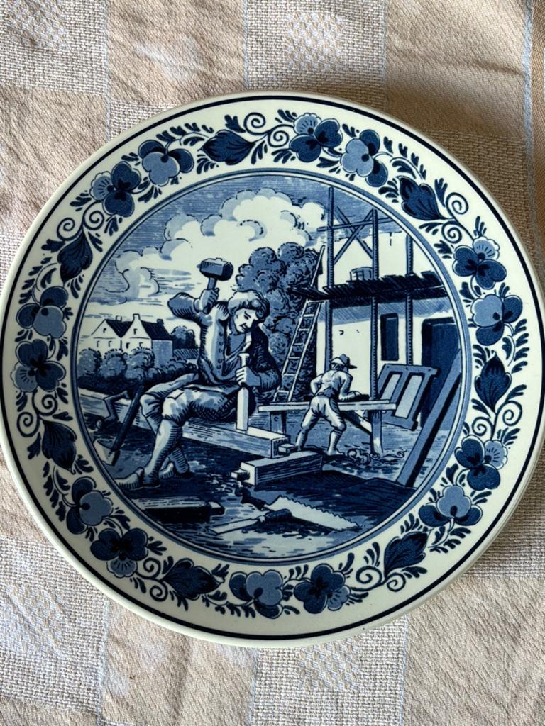 Delfts Blauw wandbord 'De Timmerman' Royal Goedewaagen, Antiek en Kunst, Ophalen of Verzenden