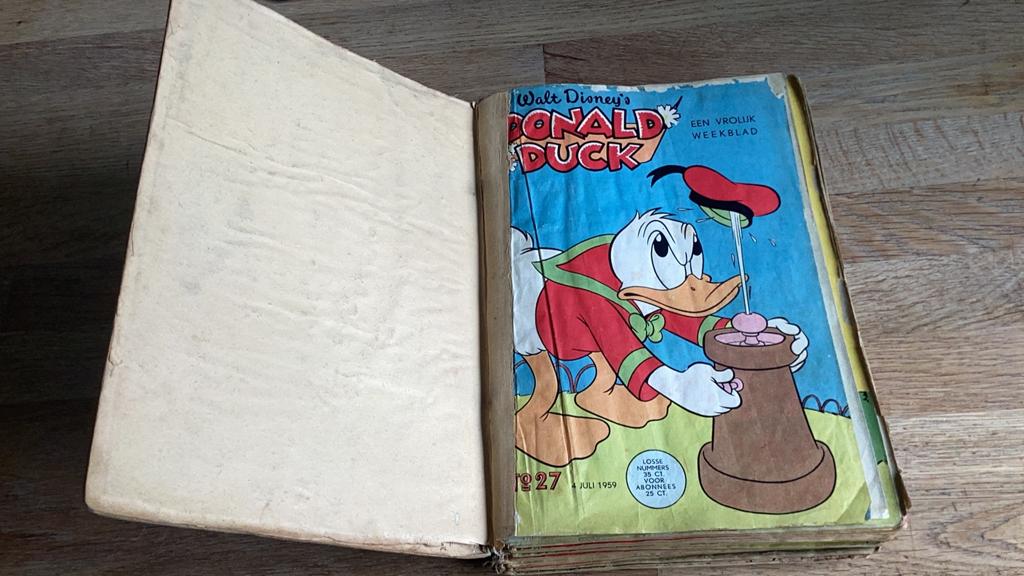 Donald Duck 1959 Ingebonden weekbladen 27 tm 52 Ruilen/€3,50, Gelezen, Europa, Ophalen of Verzenden, Meerdere comics
