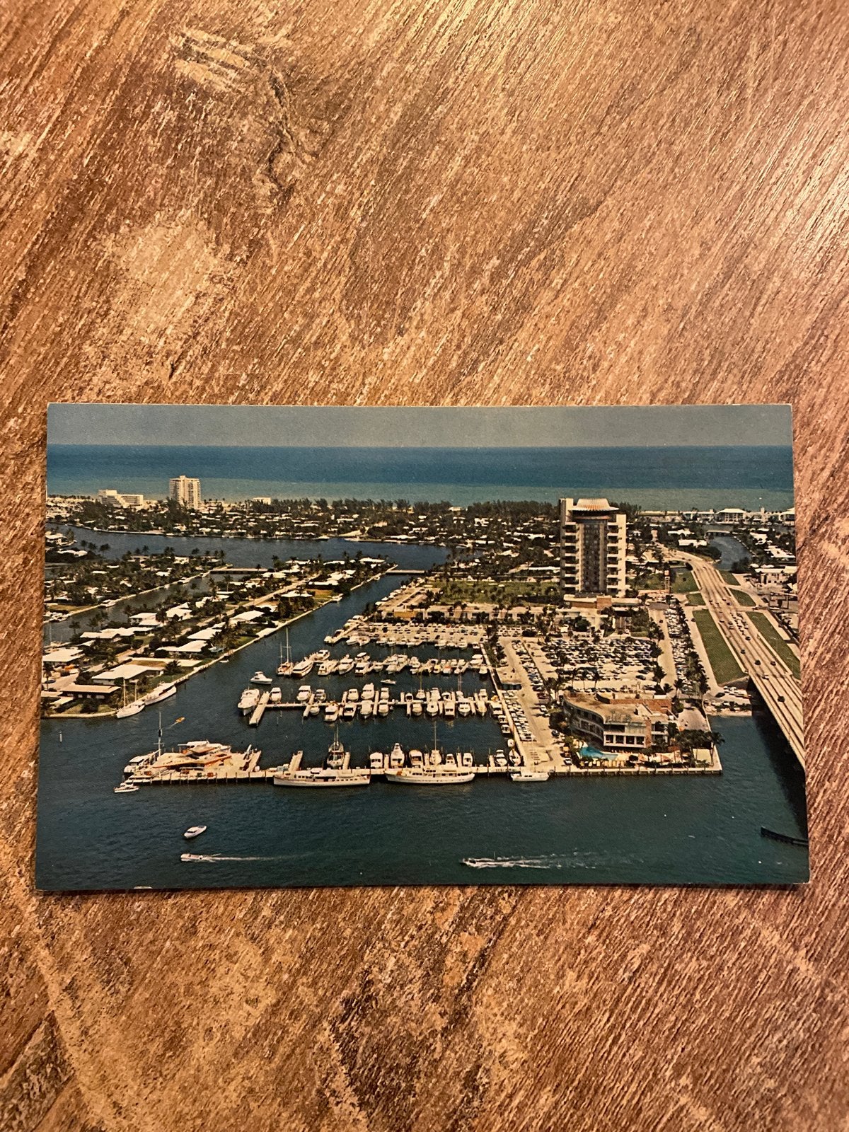 Vintage Ansichtkaart: Pier 66 Fort Lauderdale, Florida, Ophalen of Verzenden, 1960 tot 1980, Ongelopen
