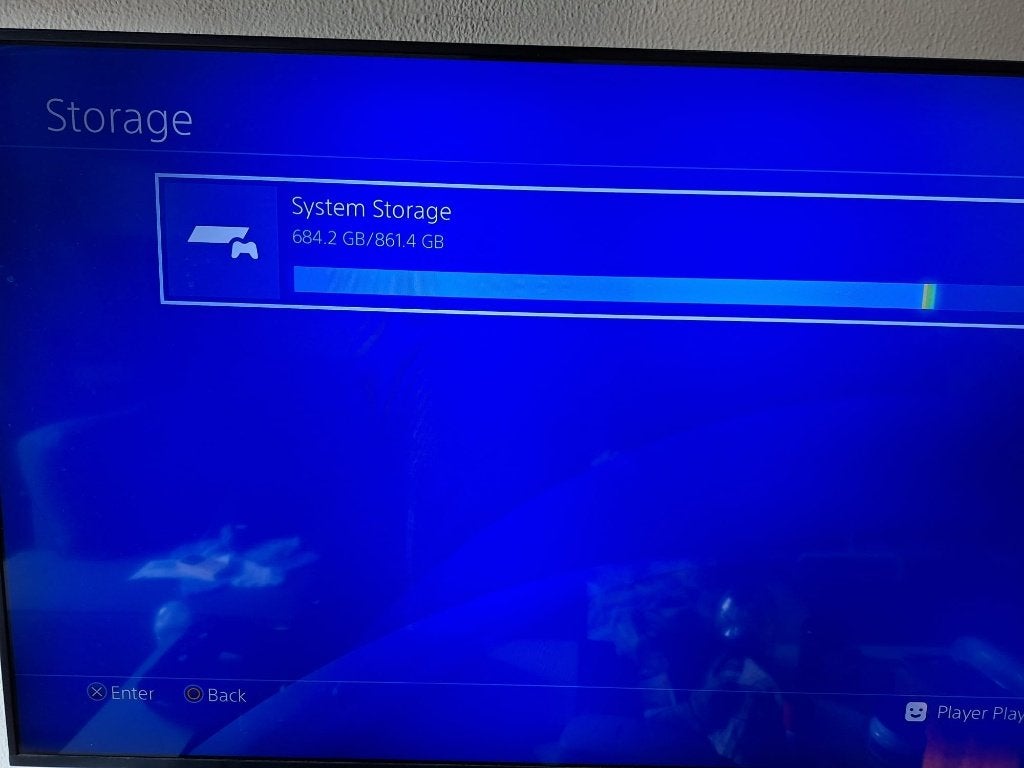 PlayStation 4 Slim 1TB met 2 controller en game  -  €130, Spelcomputers en Games, Ophalen, Overige genres, 2 spelers, Zo goed als nieuw