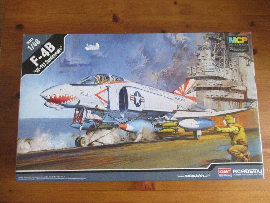 F-4B Phantom II  "VF-111 Sundowners"  (Academy 1/48), Overige merken, Nieuw, Ophalen of Verzenden, Groter dan 1:72