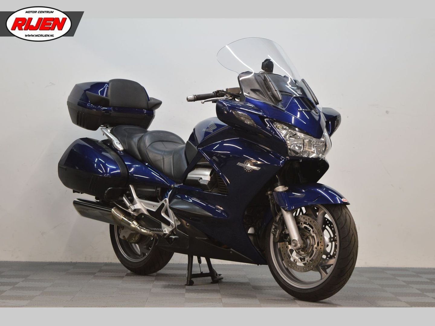HONDA ST 1300 PAN EUROPEAN C-ABS (bj 2004), HONDA, 4 cilinders, Motorrijbewijs A, Bedrijf