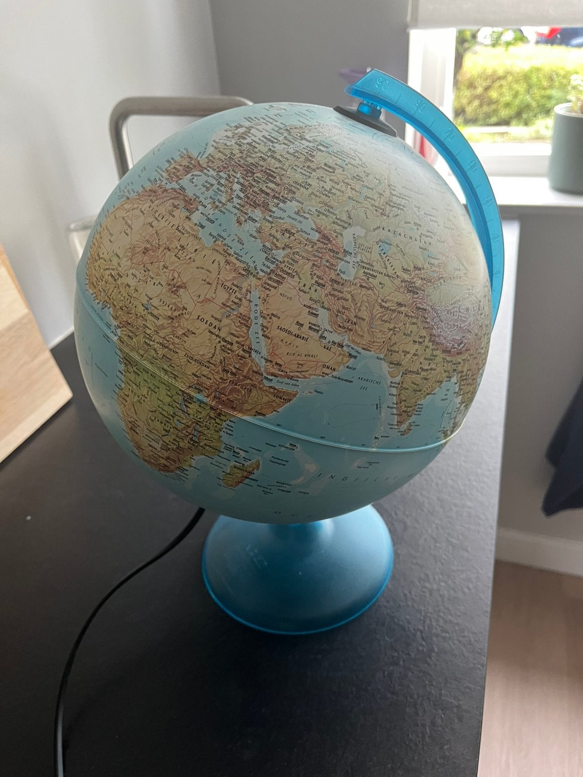 Wereldbol met lamp, Ophalen, Gebruikt, Kunststof, Draaibaar