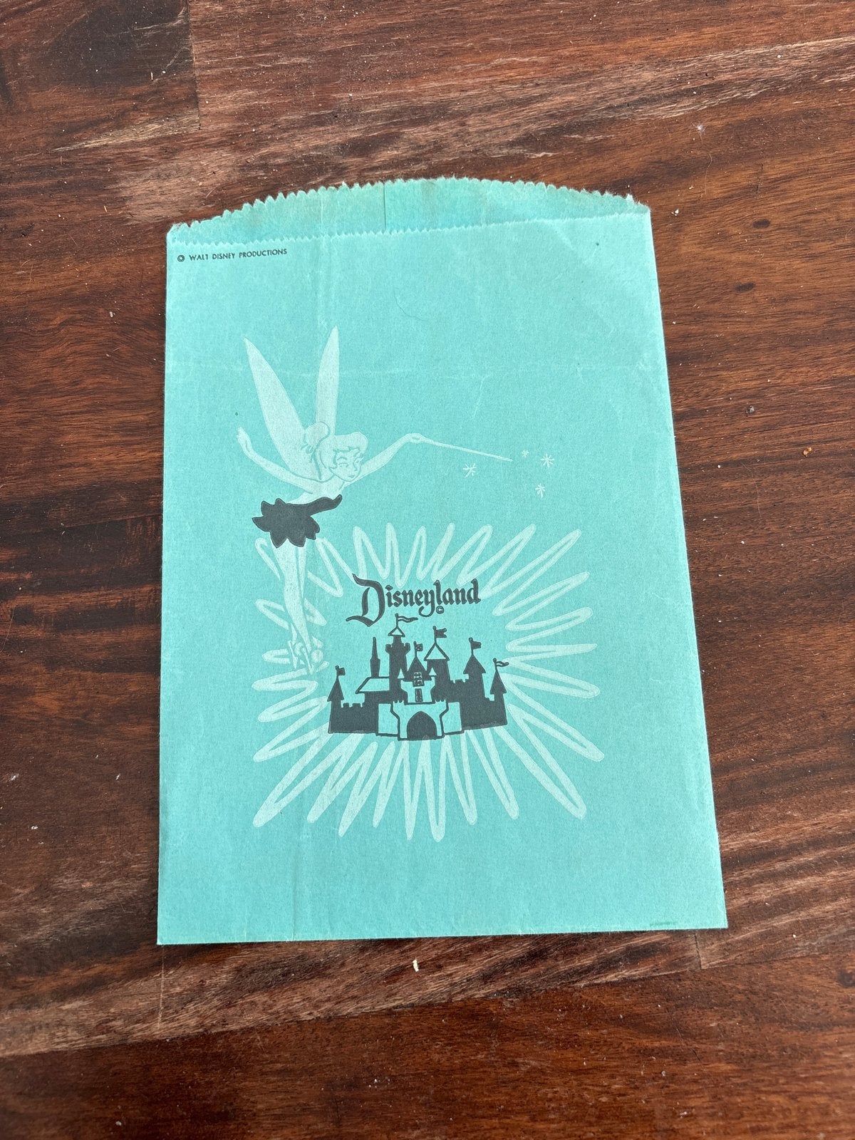 Vintage Disneyland papieren zakje - Tinkerbell (begin ‘60), Ophalen of Verzenden, Peter Pan of Pinokkio, Gebruikt, Tas, Koffer of Zak