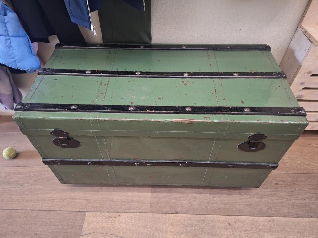 Grote vintage kist, Huis en Inrichting, Woonaccessoires | Kisten, Ophalen, Minder dan 50 cm, 50 tot 100 cm, Metaal