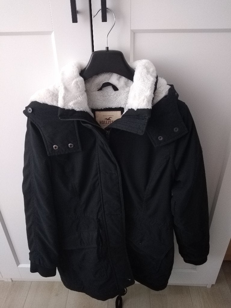 Hollister dames winterjas zwart maat M zgan, Maat 38/40 (M), Zwart, Ophalen of Verzenden, Zo goed als nieuw